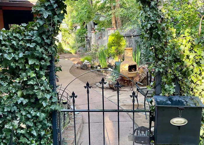 The Pleasant Street Casitas - Historic & Modern Charm Apartment *