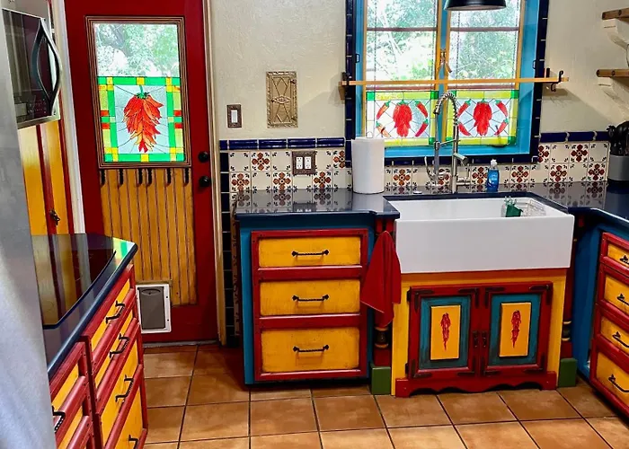 The Pleasant Street Casitas - Historic & Modern Charm Apartment *