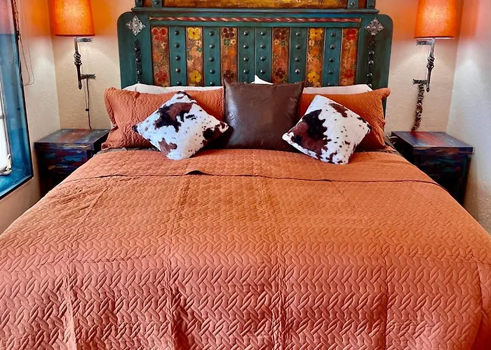 The Pleasant Street Casitas - Historic & Modern Charm Apartment Prescott