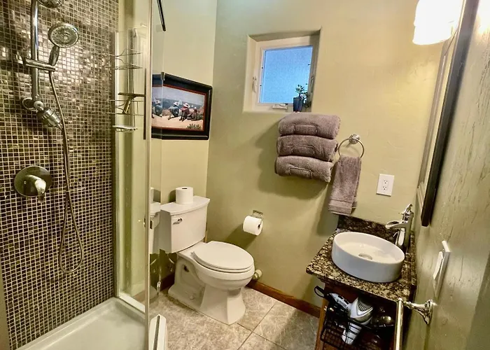 The Pleasant Street Casitas - Historic & Modern Charm *