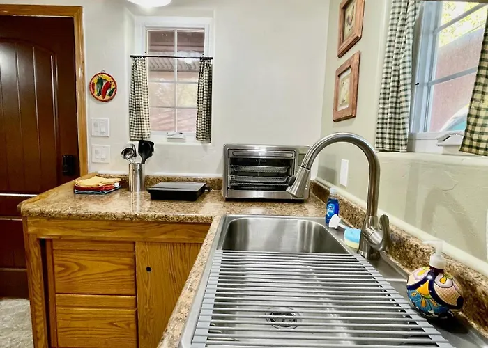 The Pleasant Street Casitas - Historic & Modern Charm * Prescott